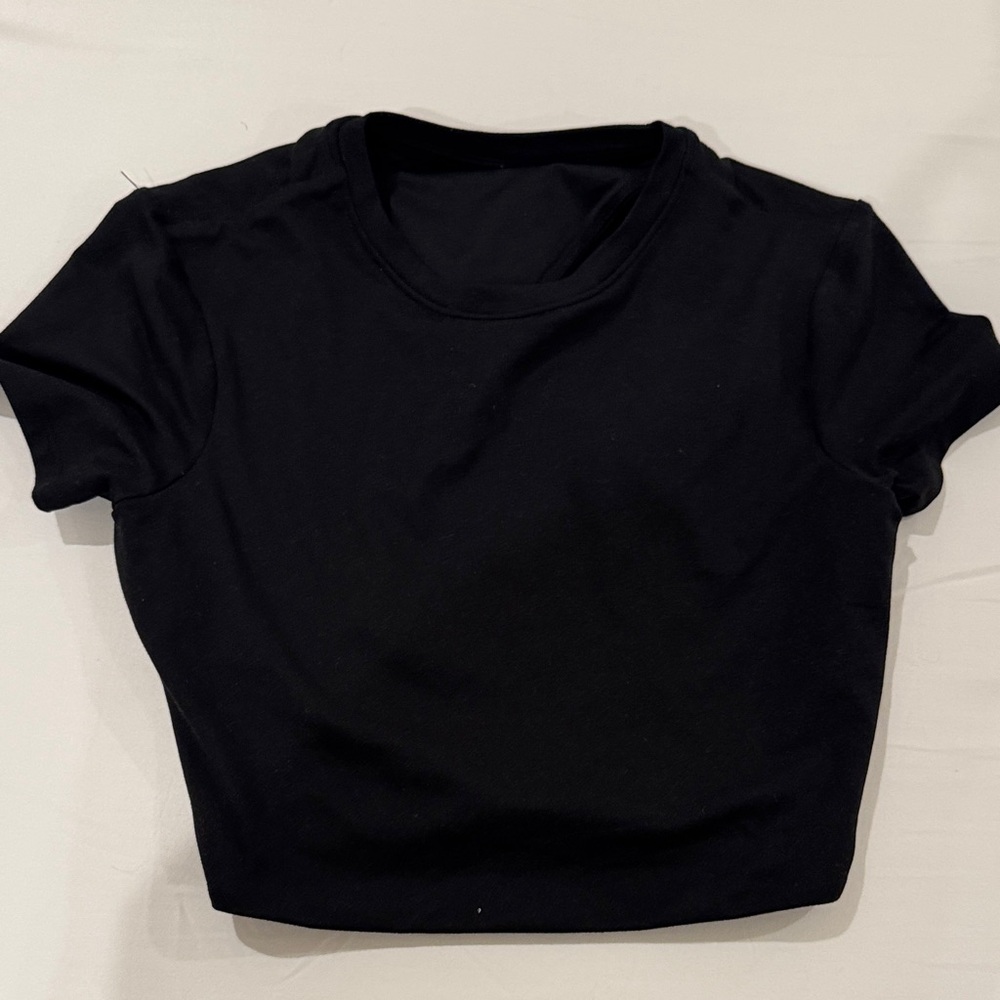 ALO Yoga Black Short Sleeve Tee
